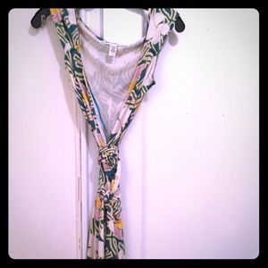 DVF sleeveless wrap dress in vintage print!